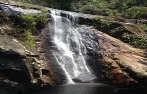 Praia e Cachoeira da Feiticeira